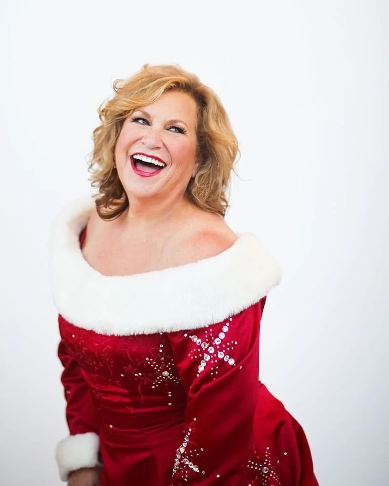 Christmas in Amish Country: Sandi Patty Concert & Holiday Getaway