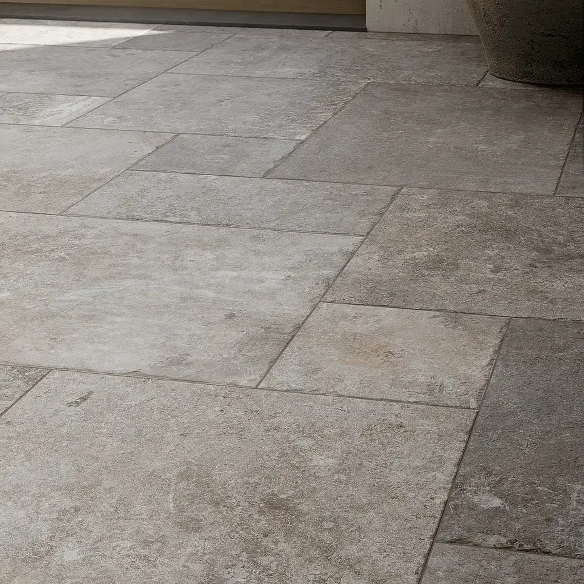 Windcrest+Versailles+Pattern+Travertine+Look+Porcelain+Tile-98825894.webp