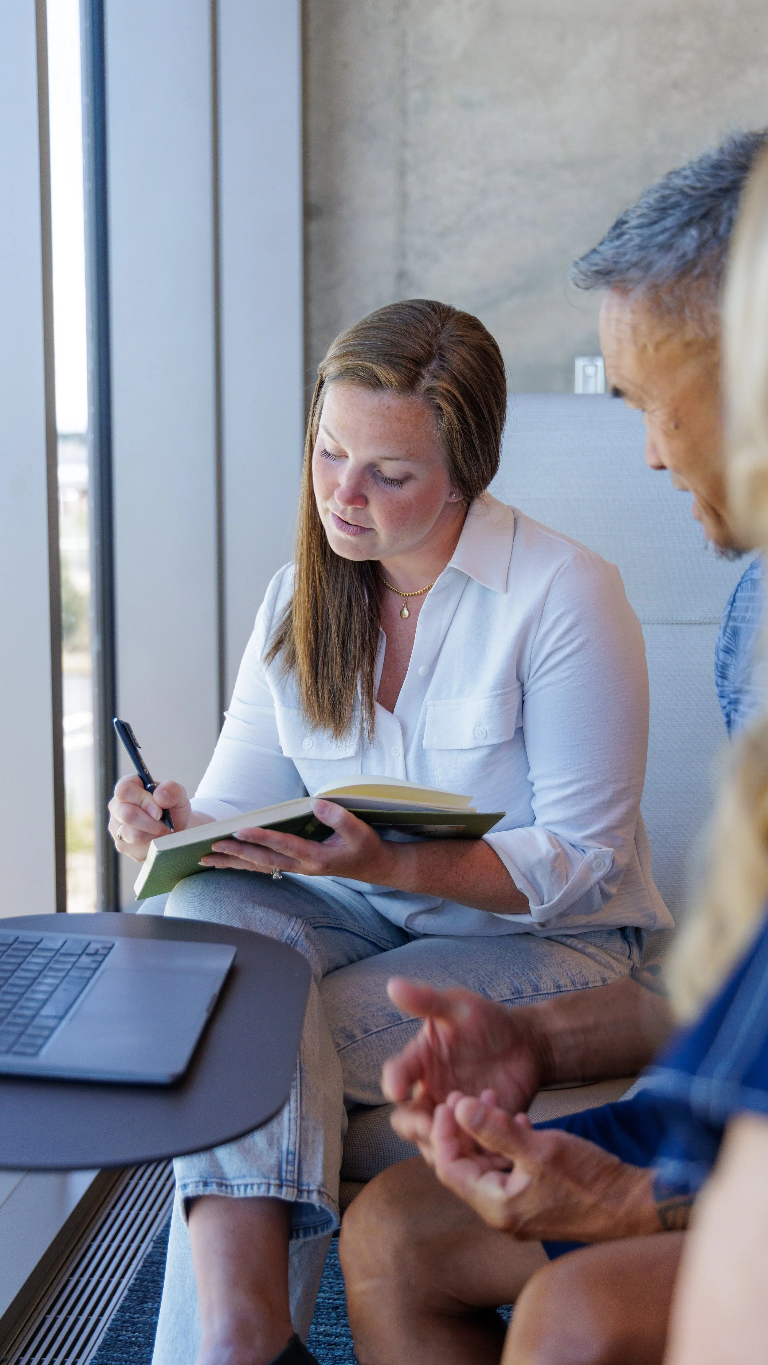Abby Rose Jerin, MBA meeting with a home loan client in Central Oregon