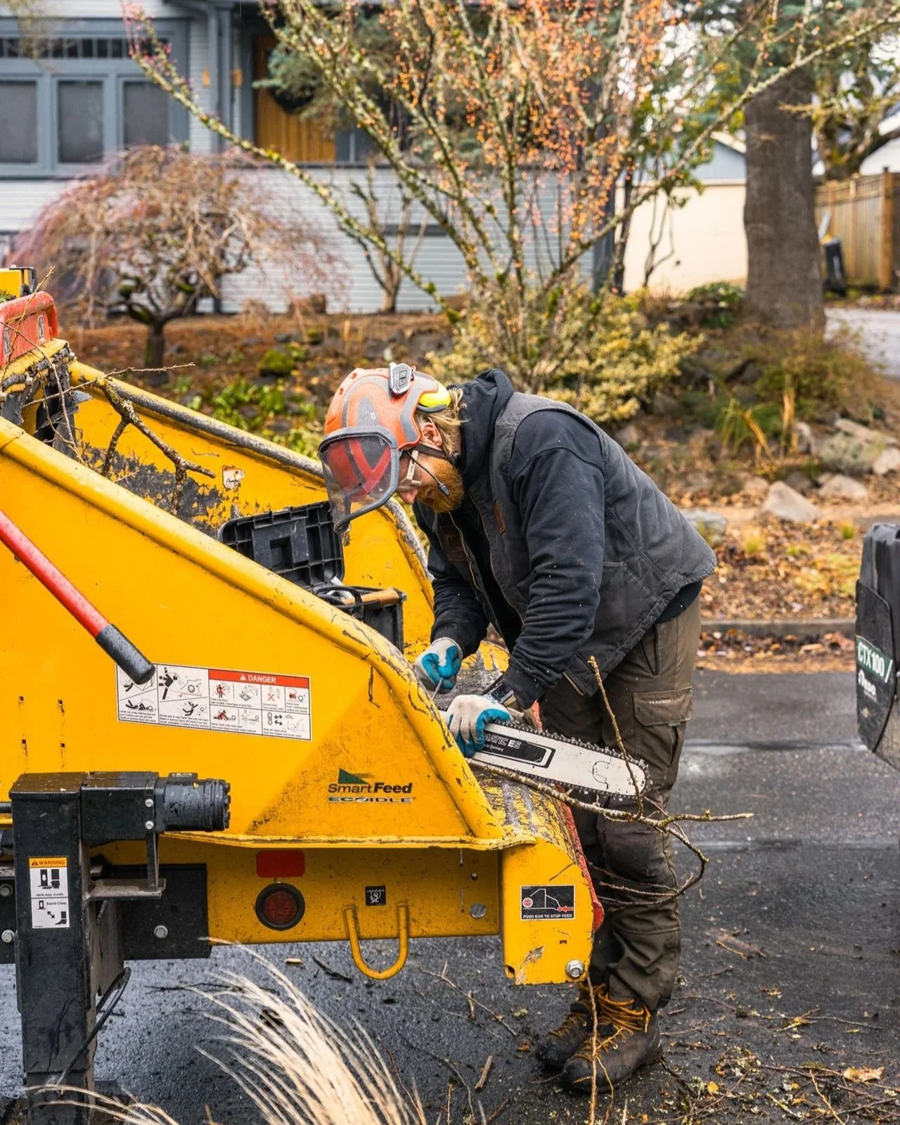 SamsaraTreeCare_Tree-Cutting_Sharpen-chainsaw_Cherry-Tree-Removal_NE-Portland-Oregon_40.jpg