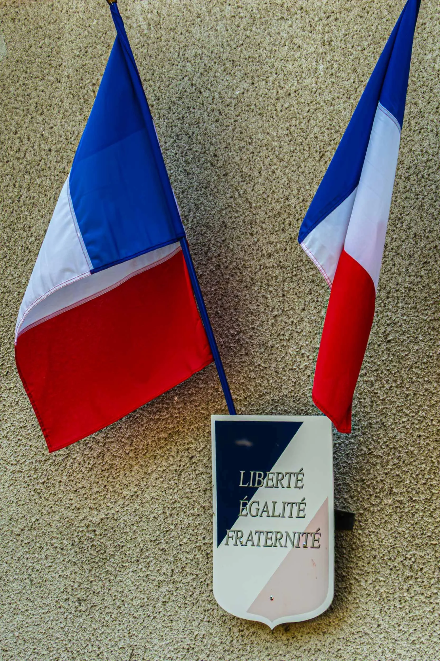 The French Revolution (1789-1799) was a period of political and social change. In 1793 the Reign of Terror began with mass executions. 17,000 people were executed by guillotine. 20,000 people died in prison. The  last King & Queen were beheaded. The 