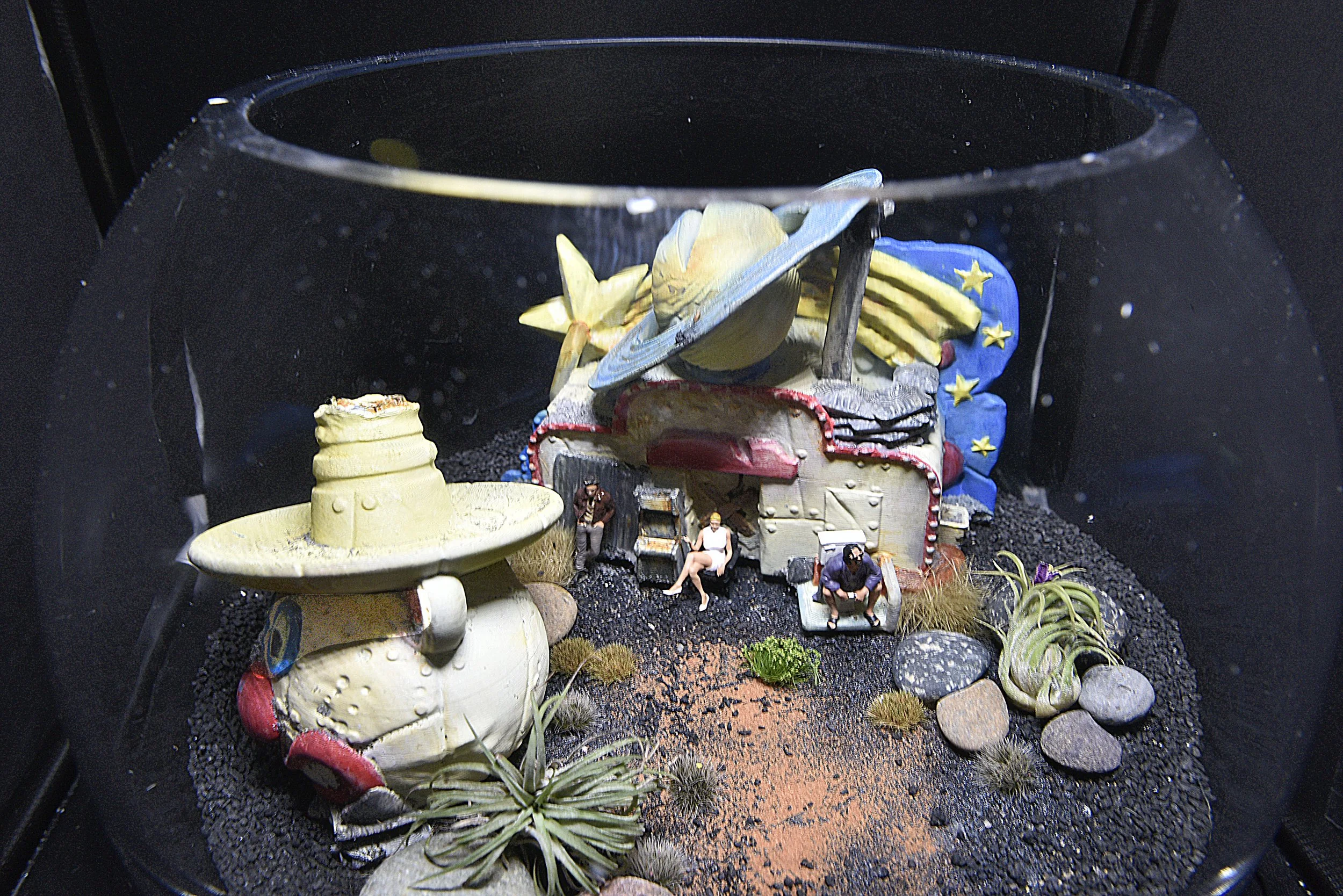 DUDE 