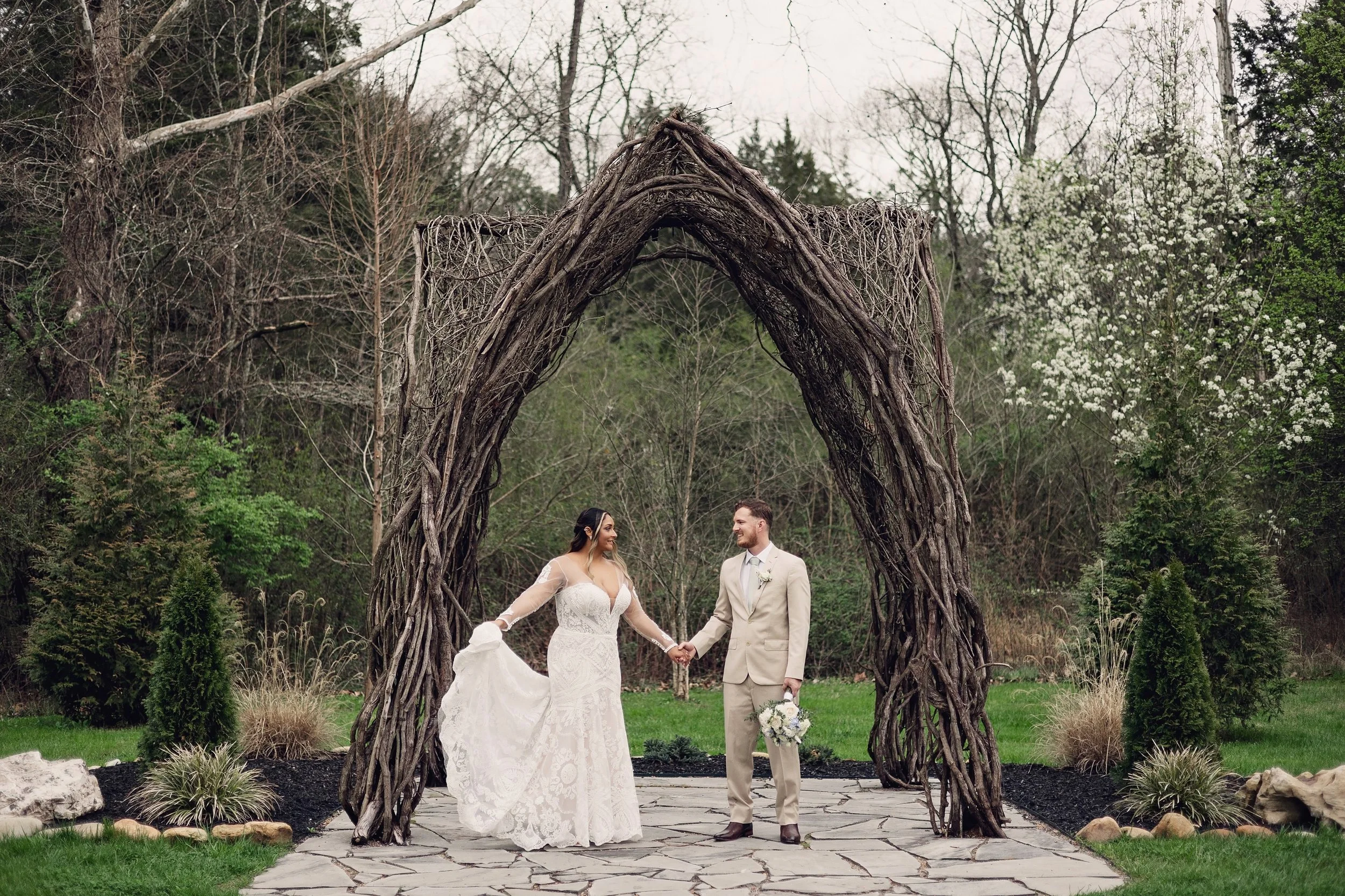 march-outdoor-wedding-ramble-creek-vine-arbor.jpg