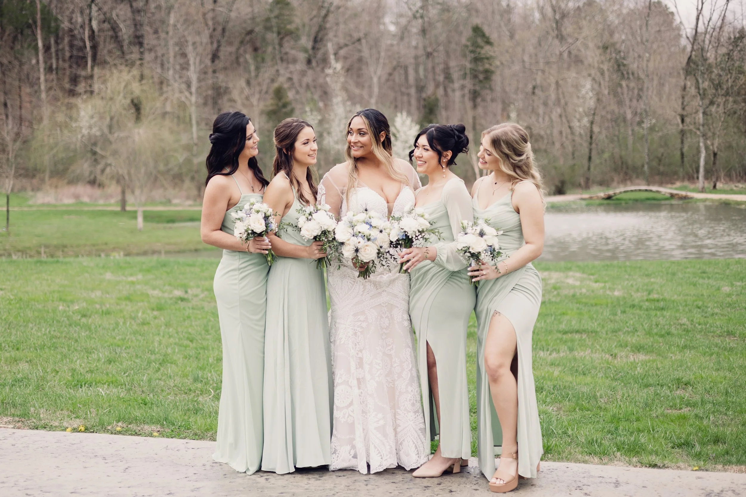 march-outdoor-wedding-tn-bride-bridesmaids.jpg