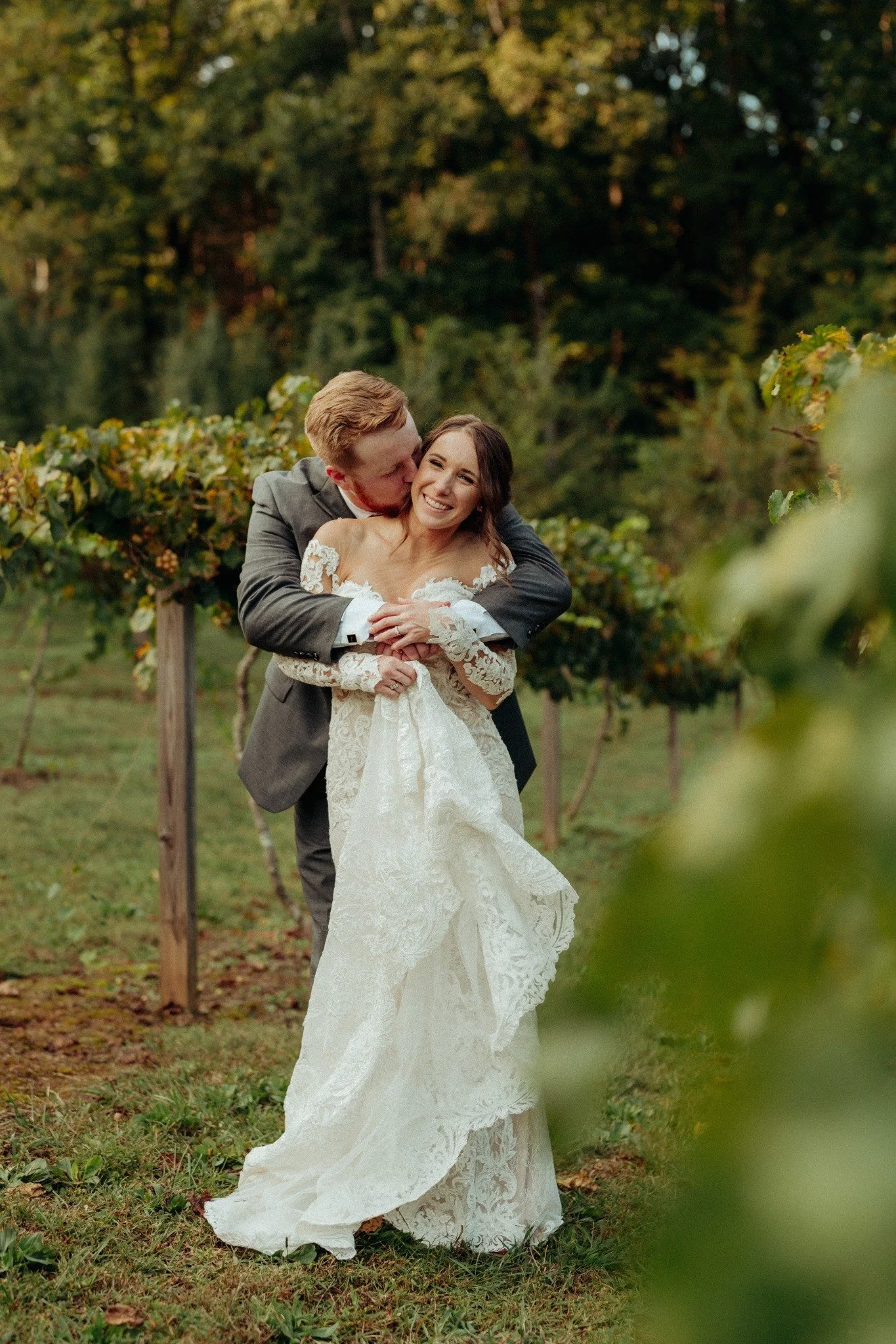 ramble-creek-fall-vineyard-newlywed-portrait.jpg