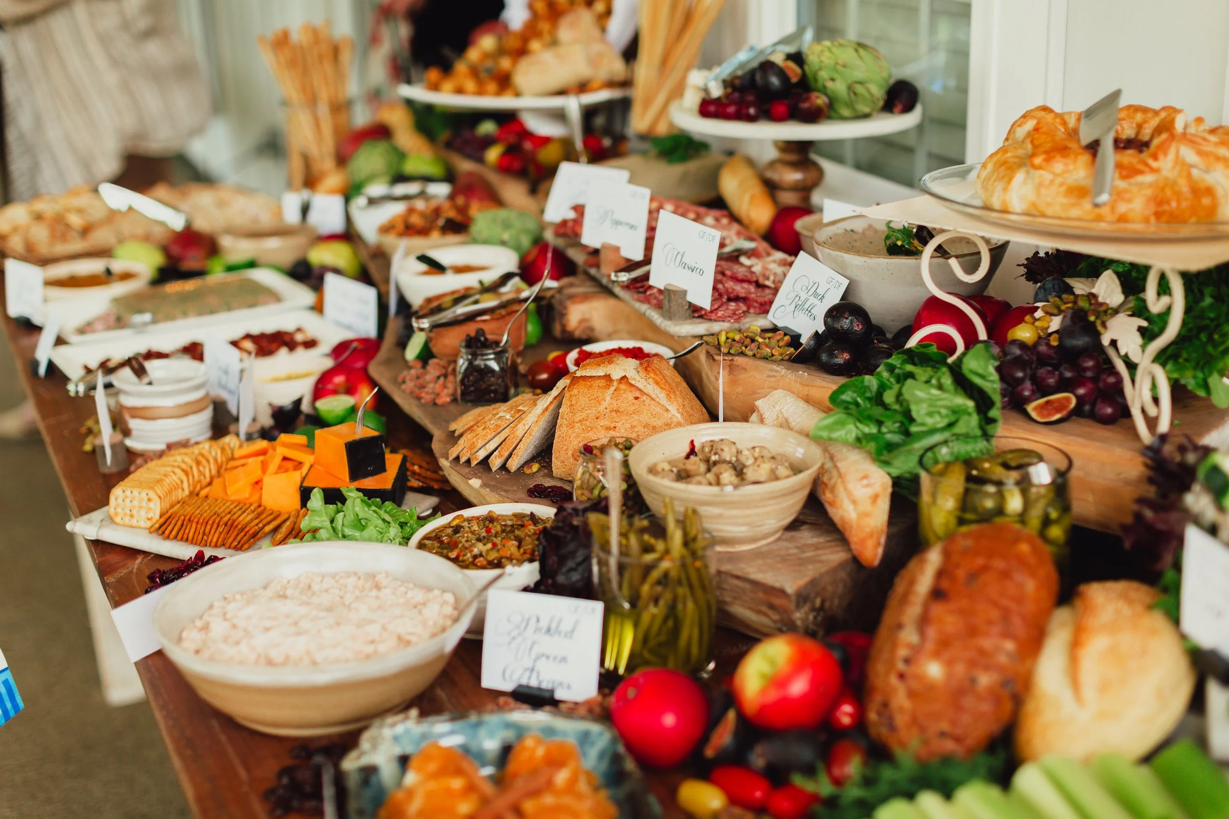 ramble-creek-grazing-table-cocktail-hour.jpg