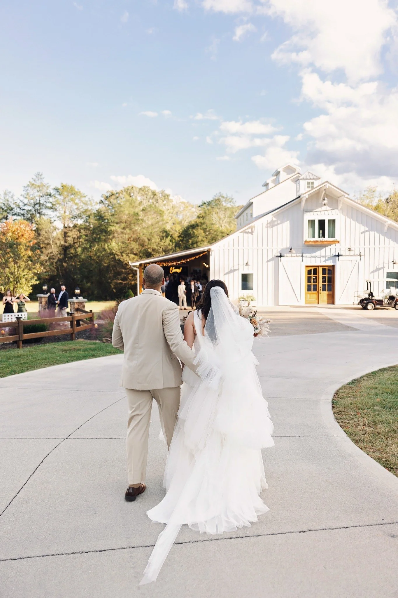 ramble-creek-wedding-venue-fall-reception-entrance.jpg