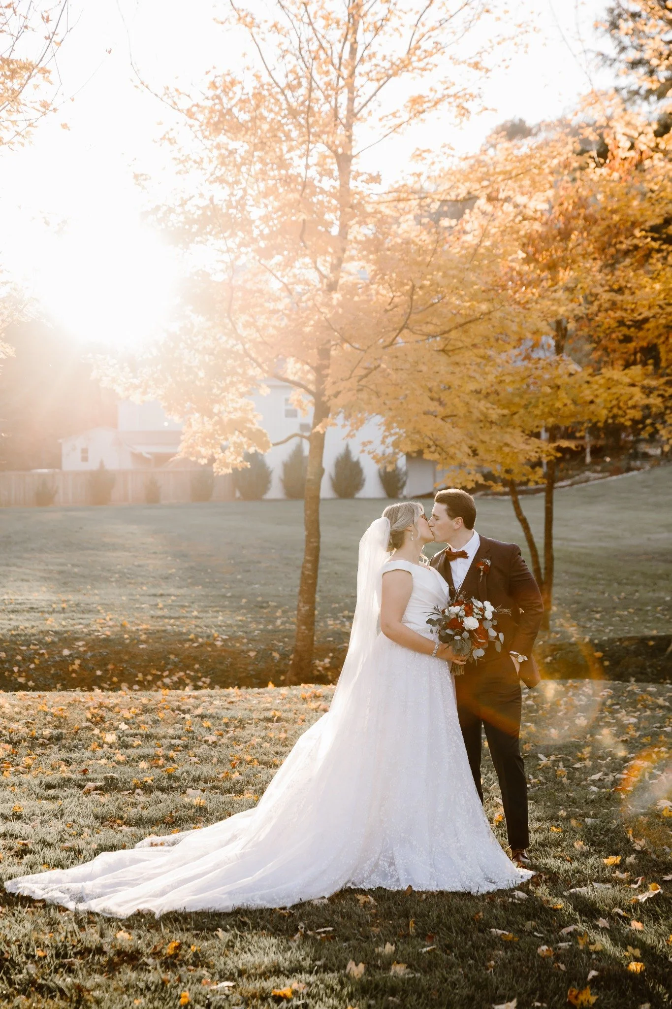 ramble-creek-golden-hour-fall-wedding-portrait.jpg