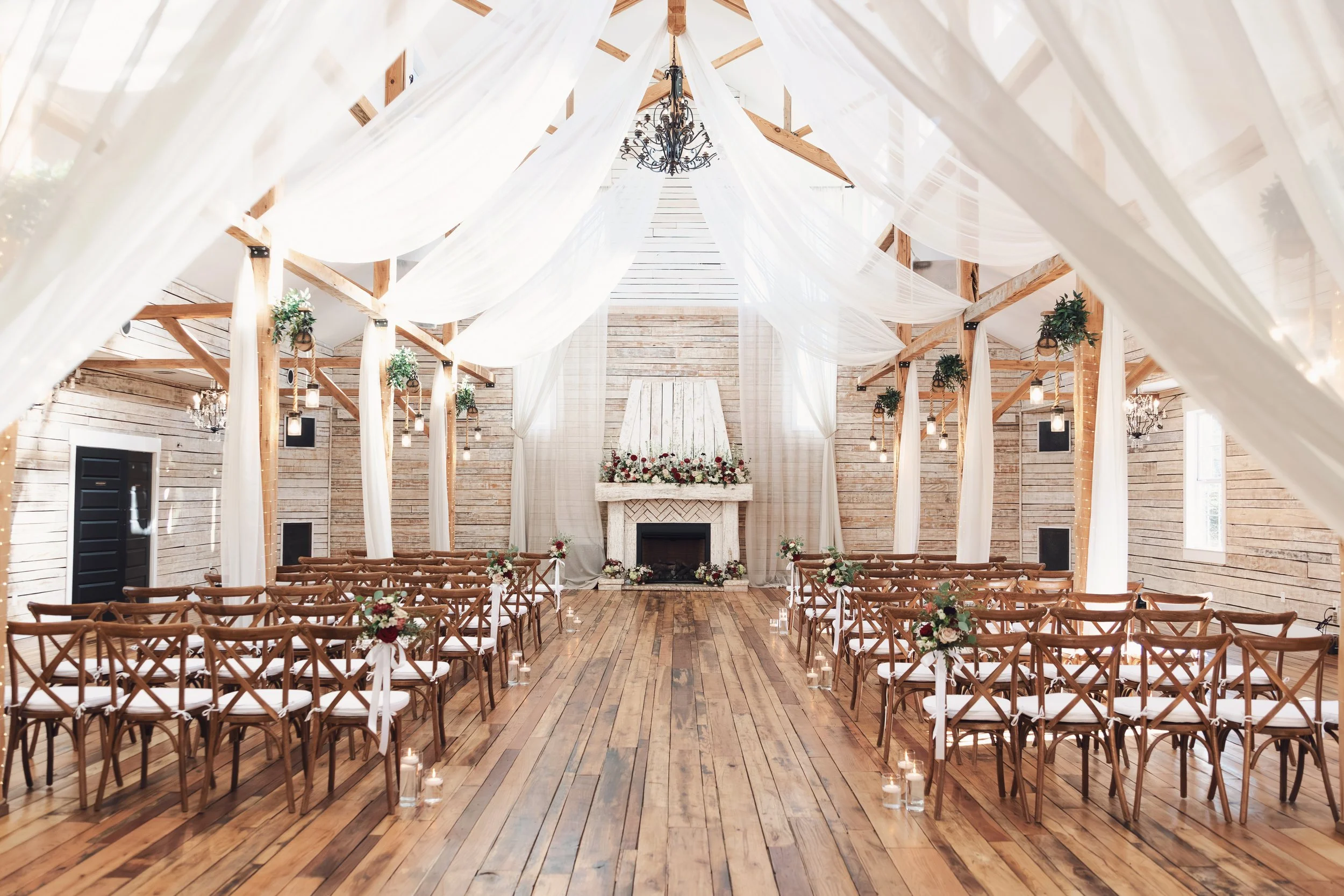 grand-hall-winter-theme-december-wedding-ceremony.jpg