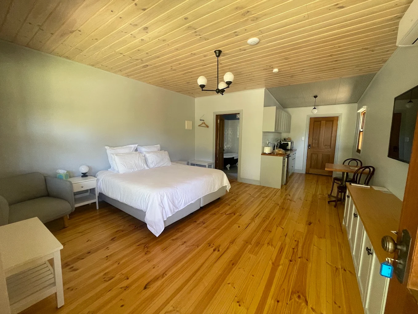 cabin.PNG