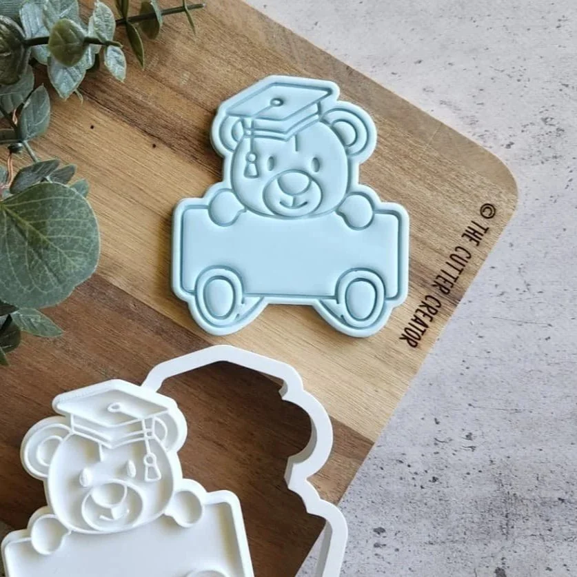Graduation+Teddy+Bear+Plaque+Cookie+Cutter.jpg