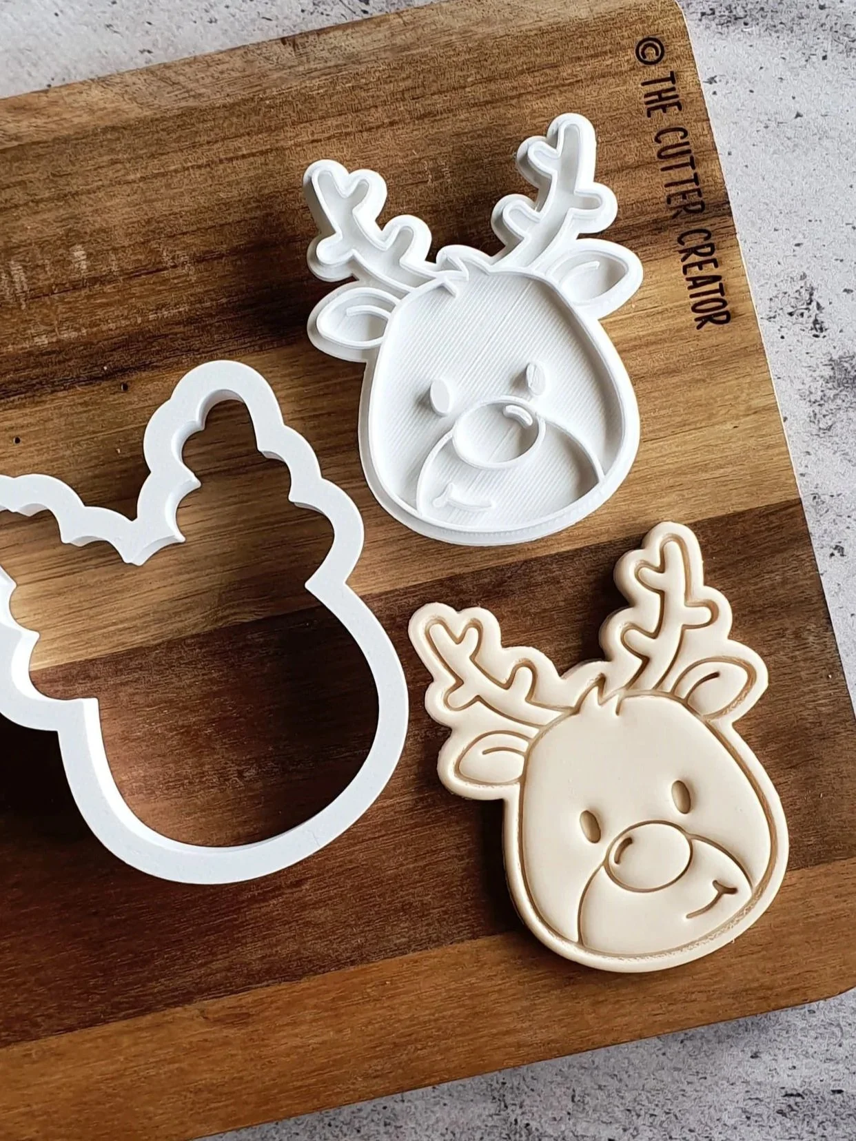 Reindeer+Christmas+Cookie+Cutter.jpg