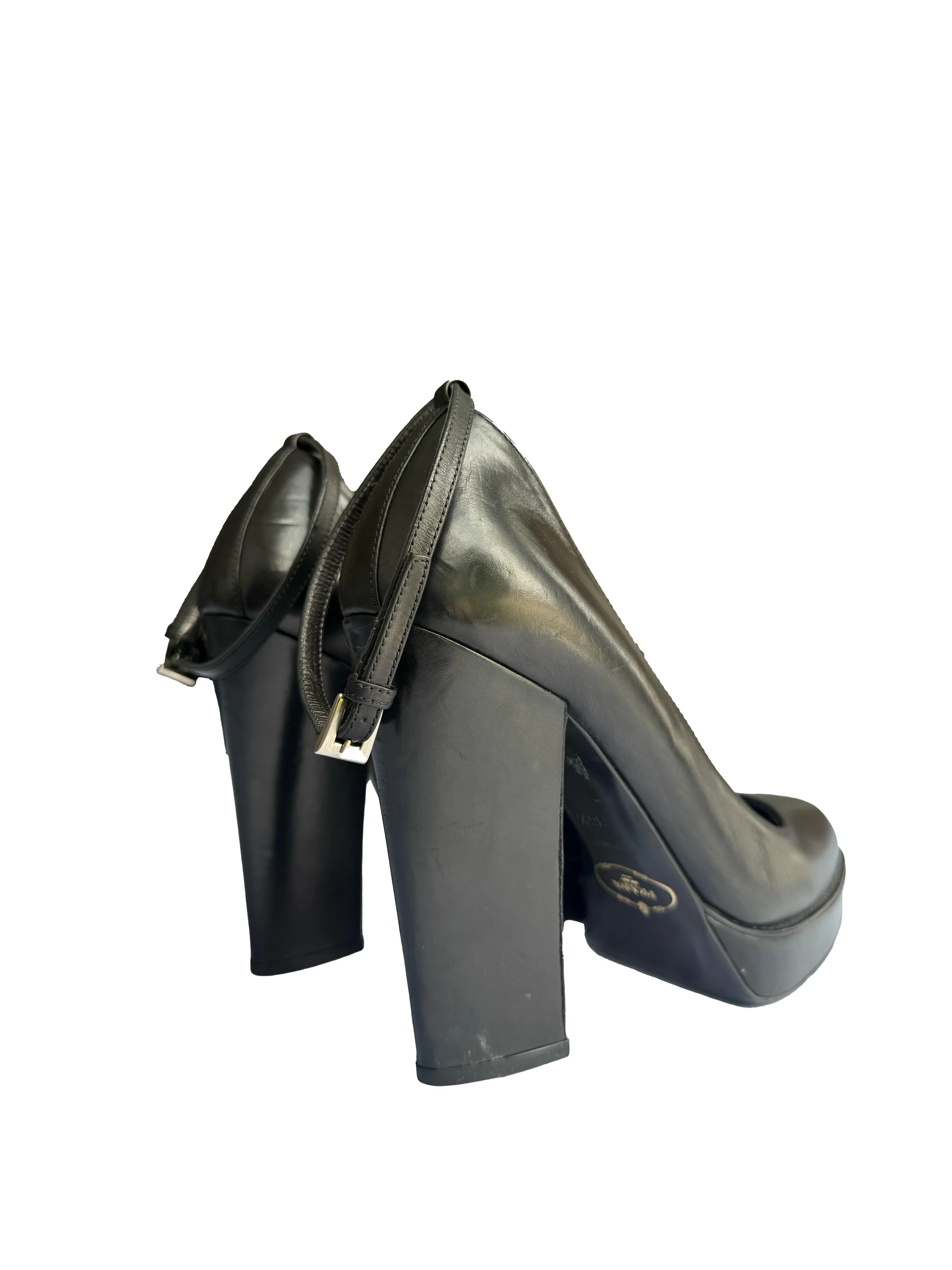 prada5.jpg