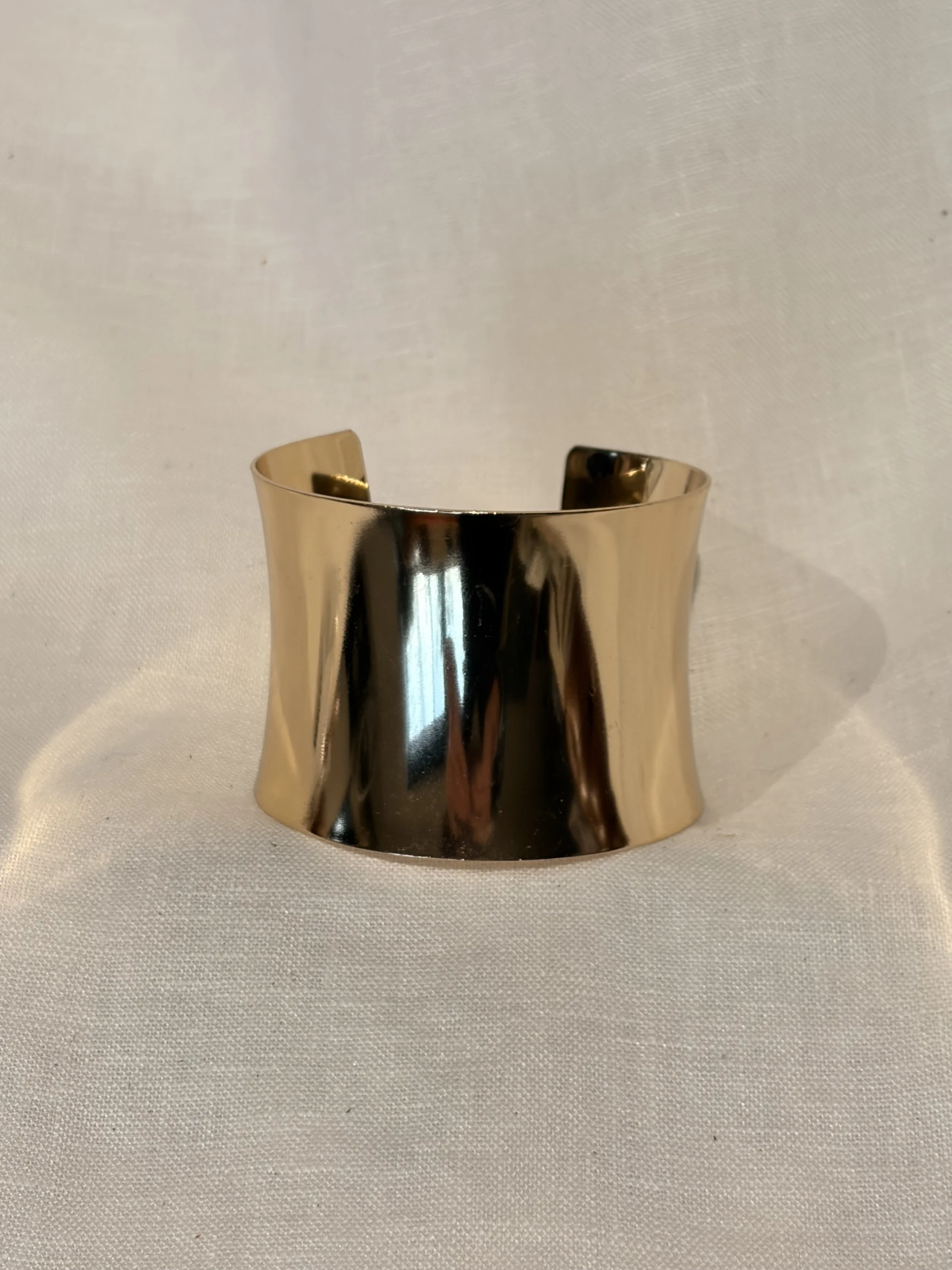 silver, gold, cuff bracelet, Australia, fashion, accessories, jewellery, jewelry, women, bohemian, boho, racewear, wedding, molly and rose, cheap jewellery, racewear, bridal guest, gift, leather, beaded, wooden