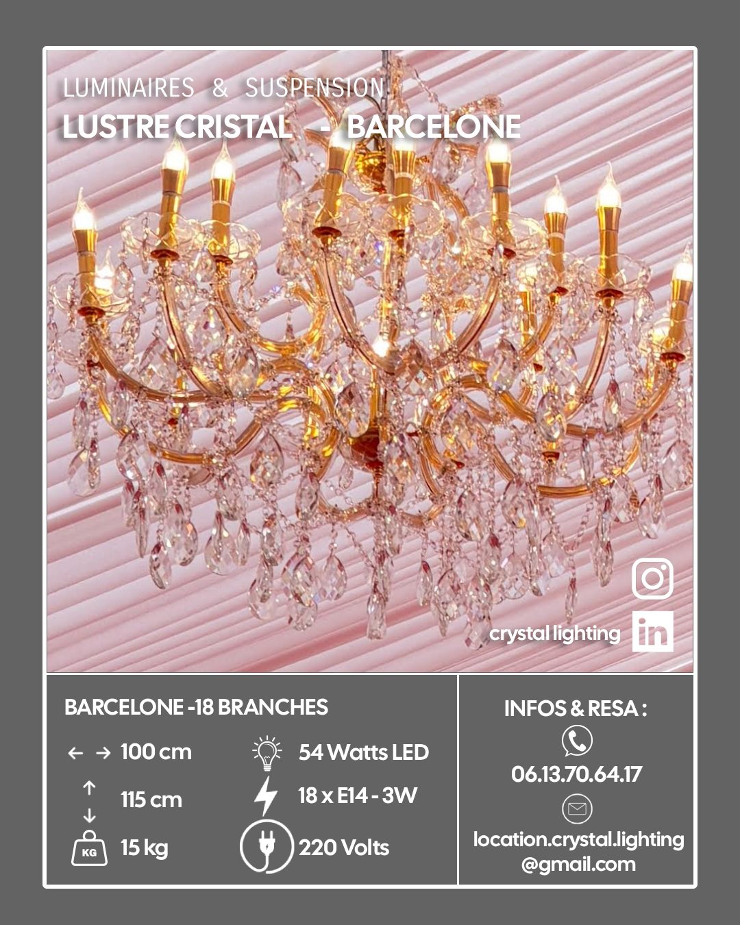 Une lustre en cristal avec 18 branches suspendu au plafond, décoré de cristaux brillants, destiné à l'éclairage intérieur.
