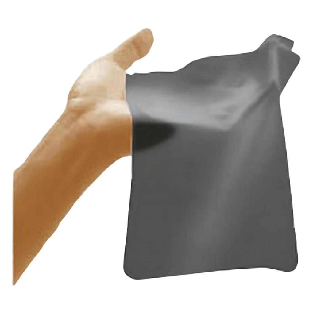 Sheer_Black_Colas_Dams__54415.jpg