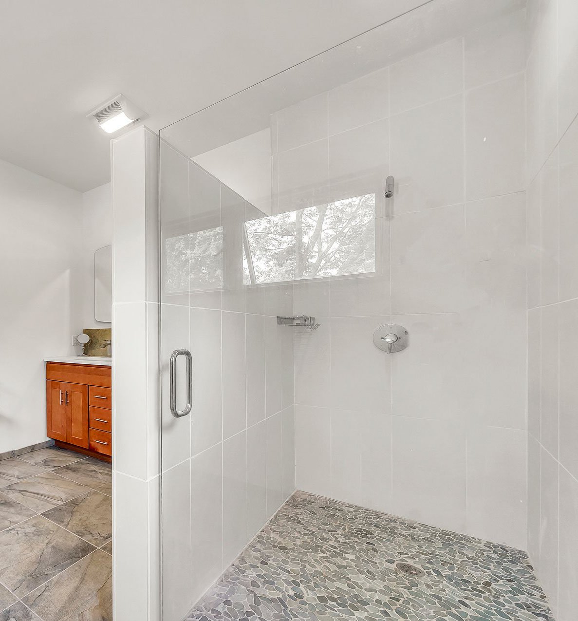 Steelhead_Interior-Washroom-Master.jpg