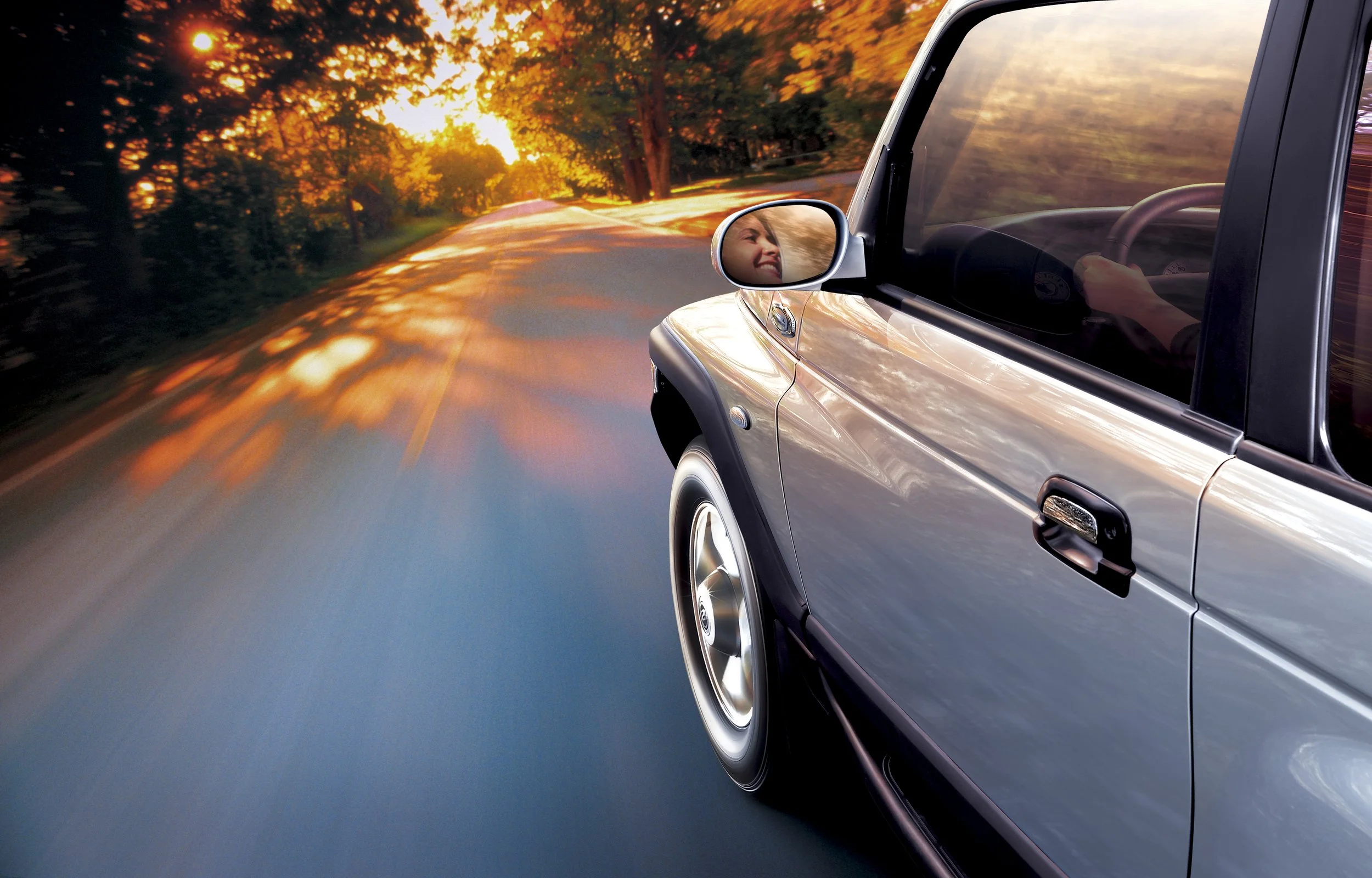 ssangyong-korando-tx7-2005-driving-detail-side-mirror-wheel-silver-autumn-01.jpg