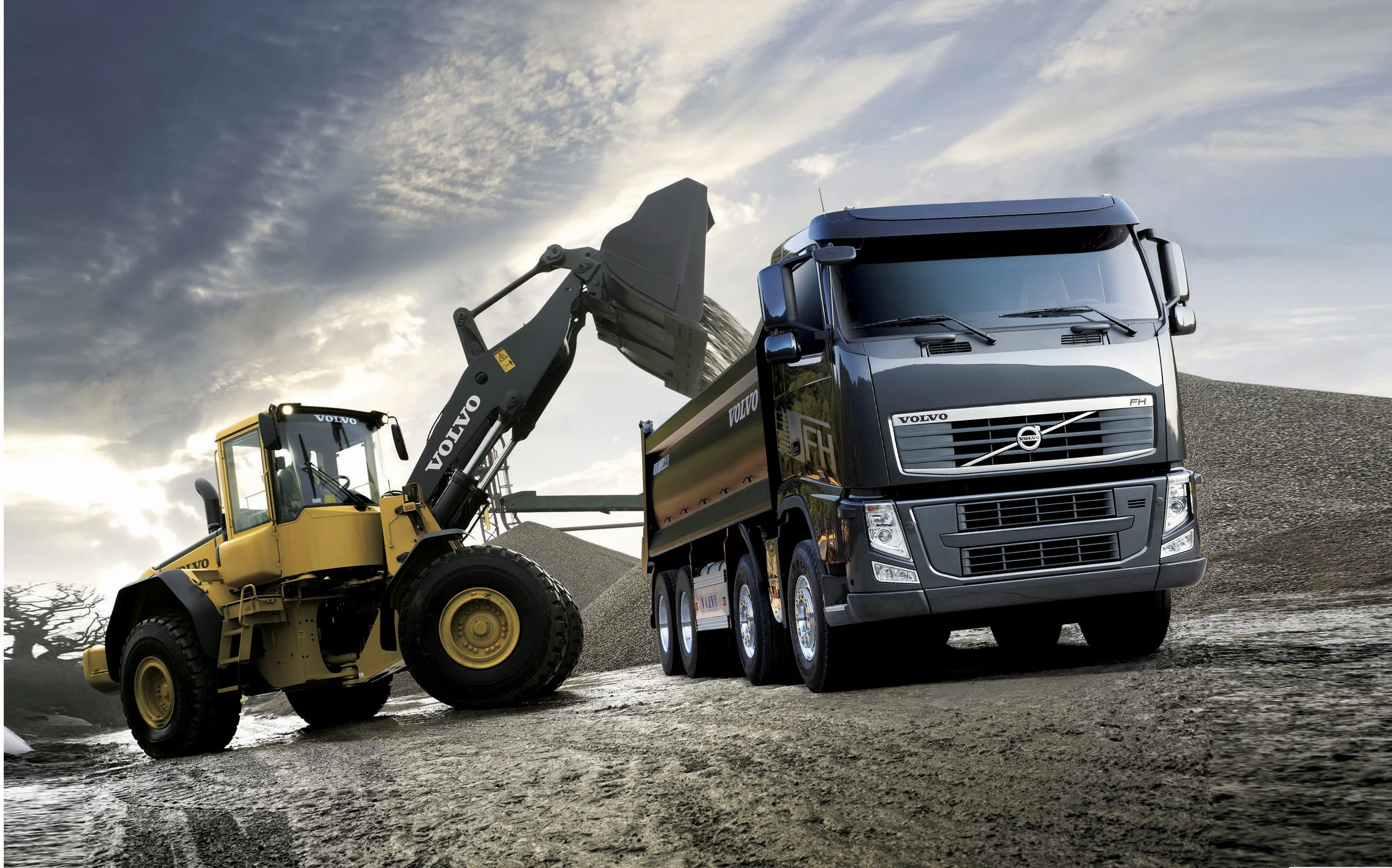 volvo-fh-dump-truck-wheel-loader-construction-site-quarry-gray-01.jpg