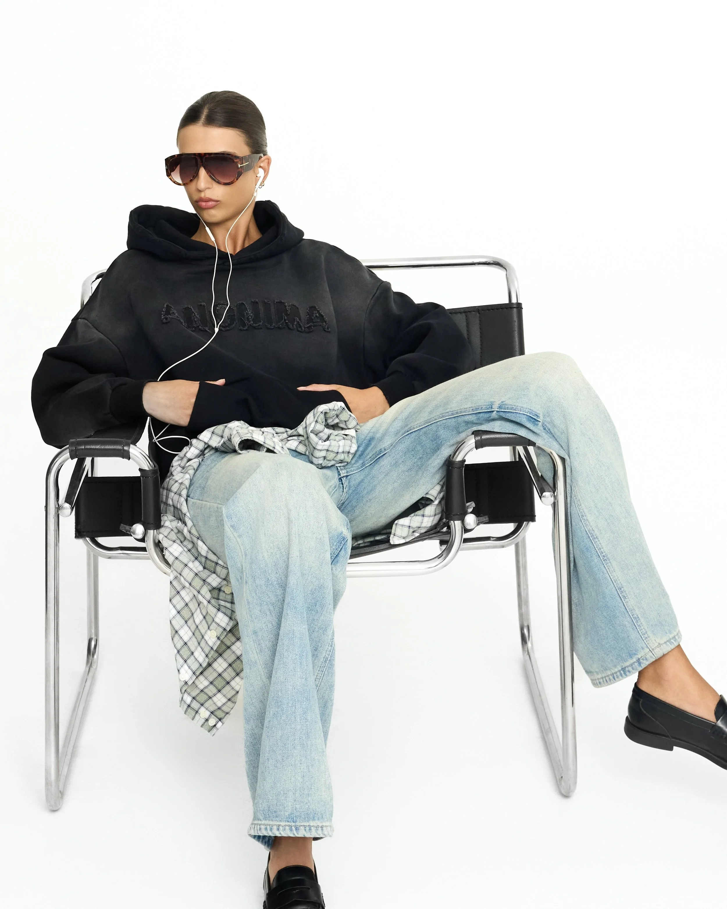 ANONIMA AW-26-0884 2.jpg