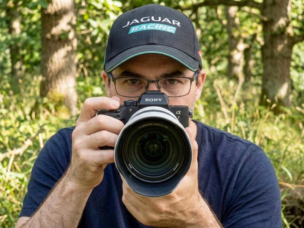 Steven Pumford Taking Photos
