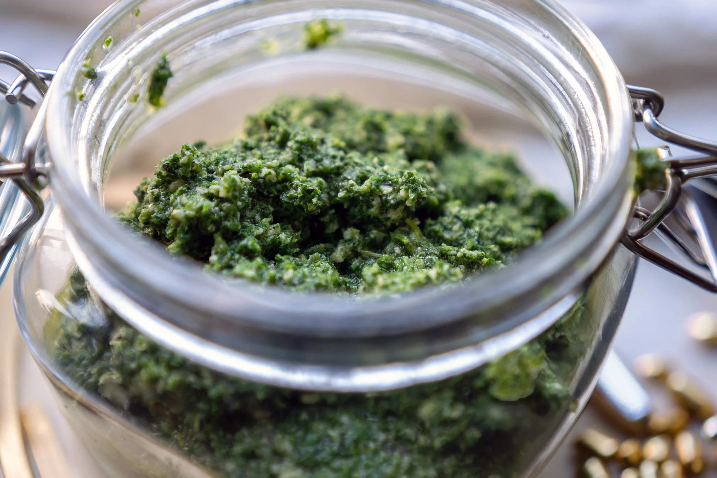 braendenaeldepesto-i-sylteglas.jpg
