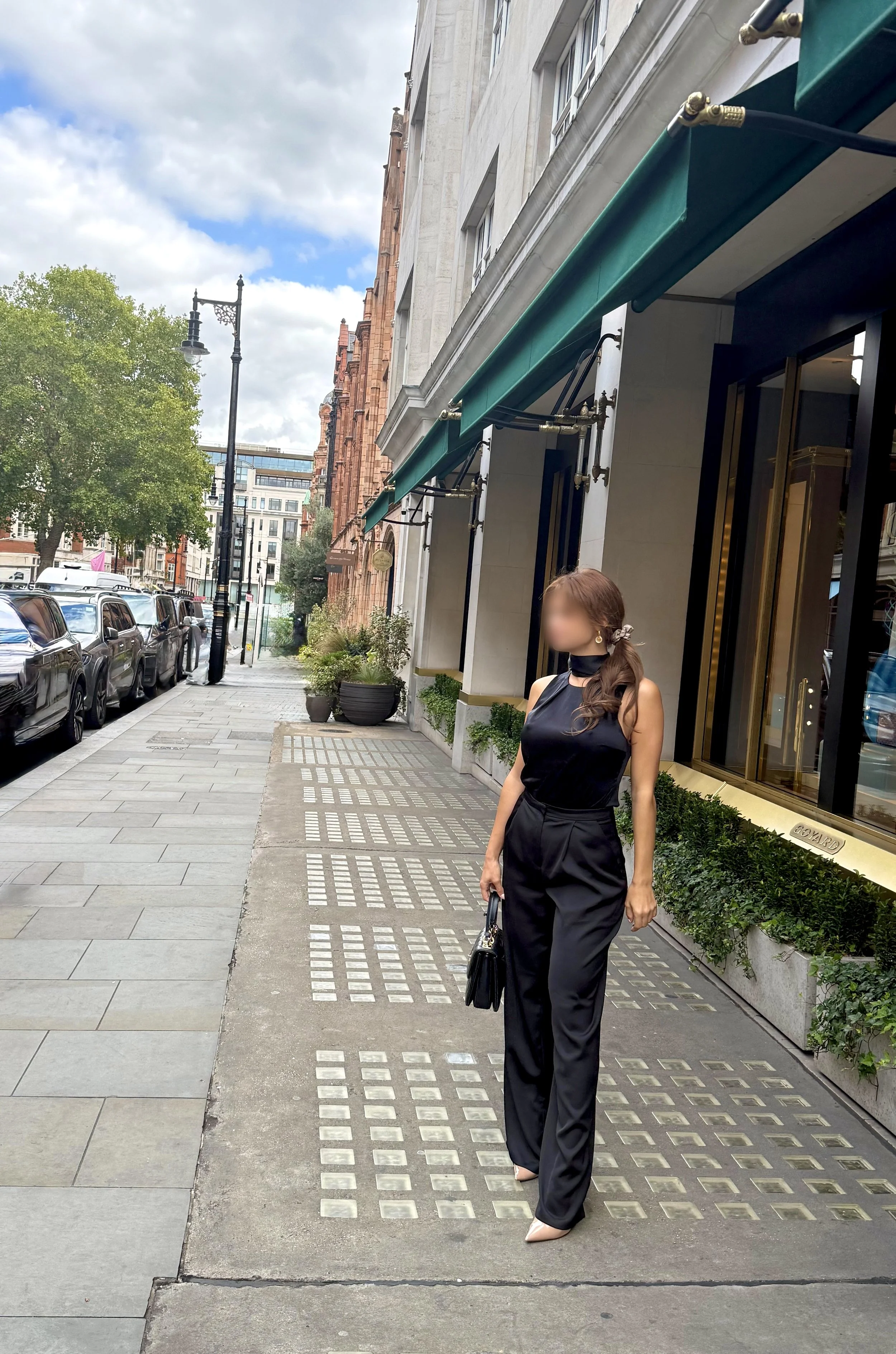 Lunch in Mayfair: black silk, champagne and a little temptation