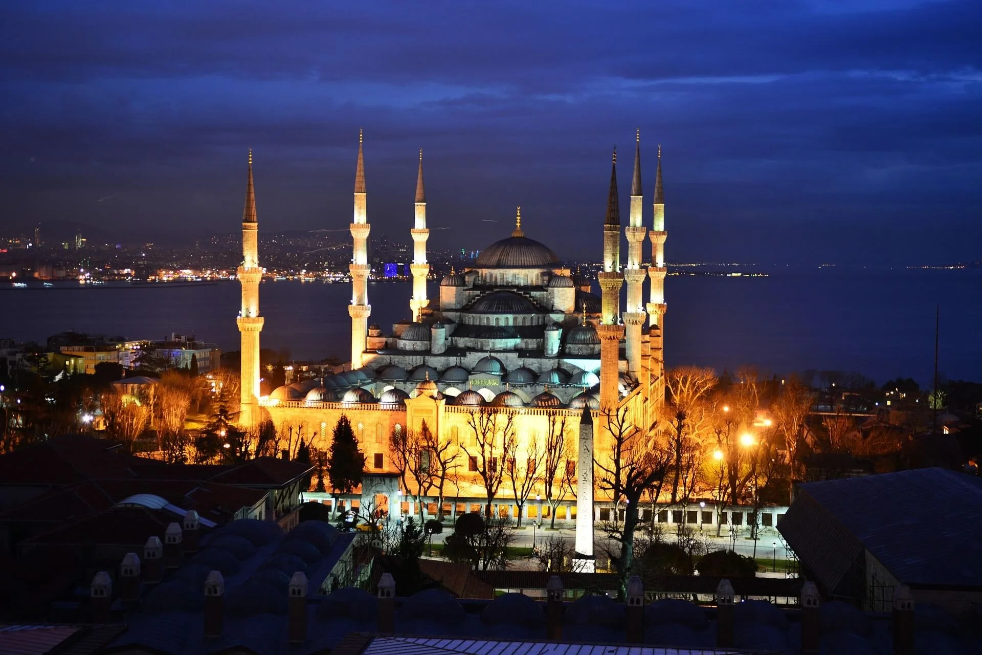 vedatzorluer-blue-mosque-908510_1920.jpg