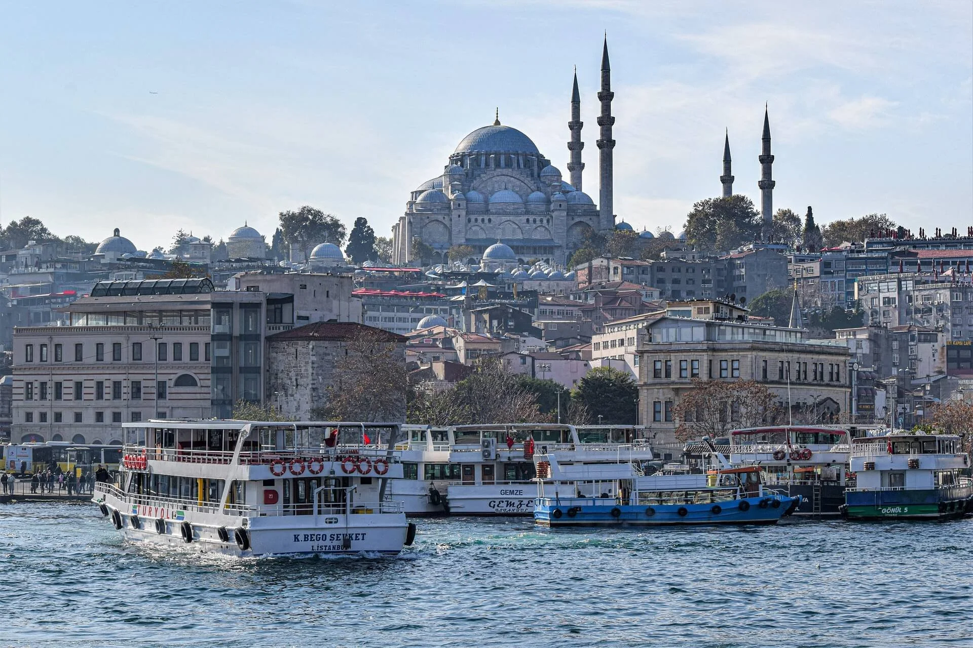 ben_kerckx-mosque-6835457_1920.jpg