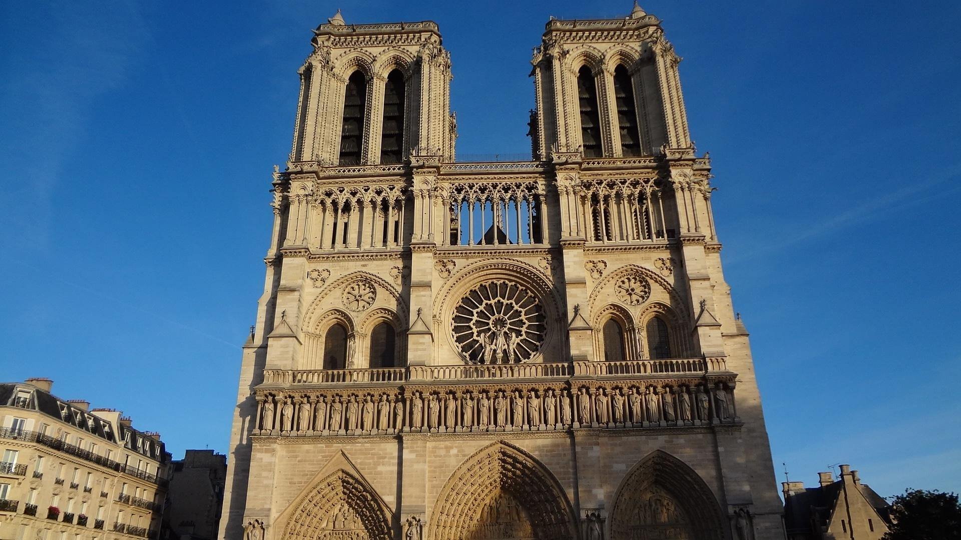 139904-notre-dame-503867_1920.jpg