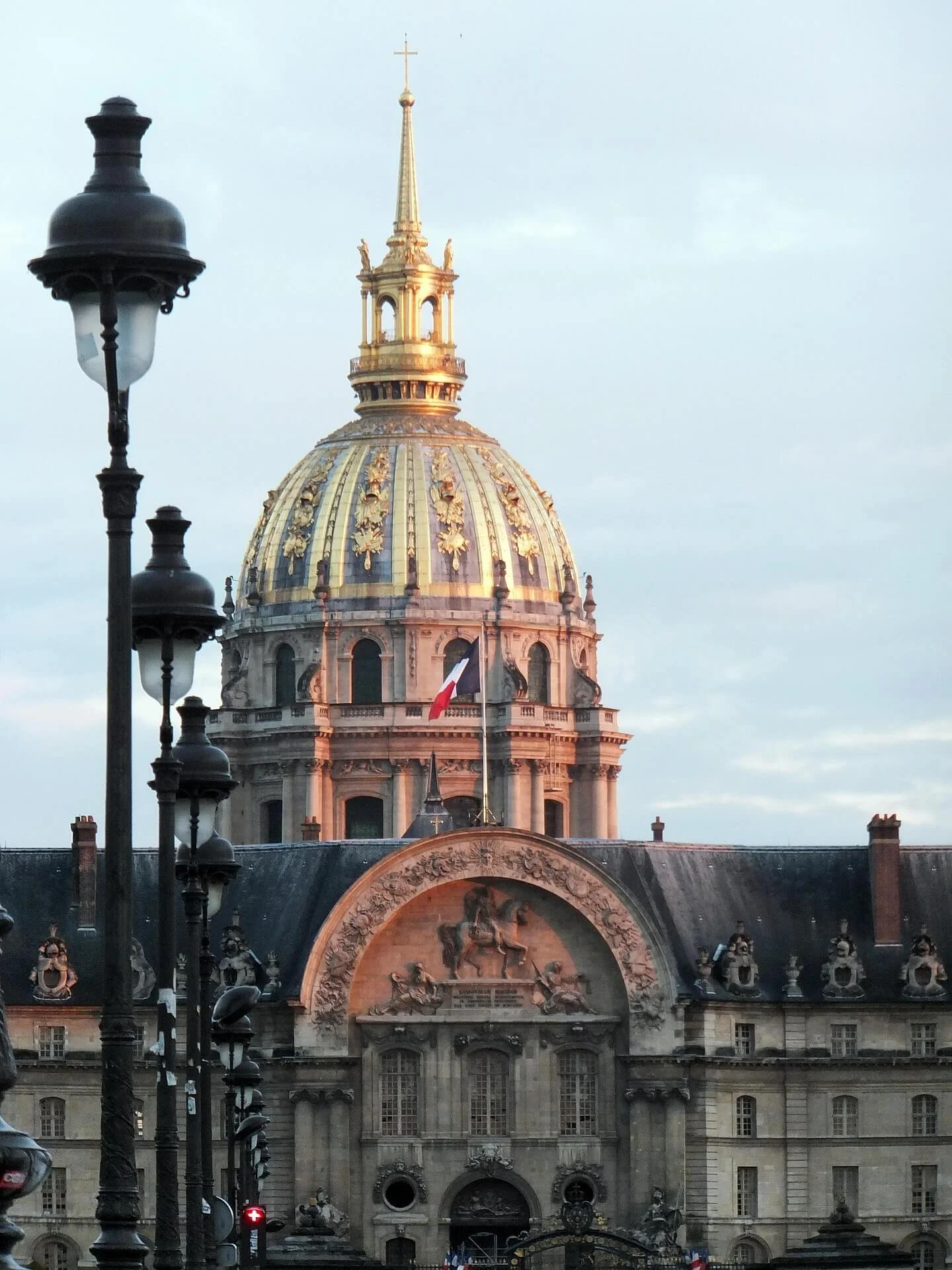earlysunset-the-dome-of-the-disabled-654116_1920.jpg