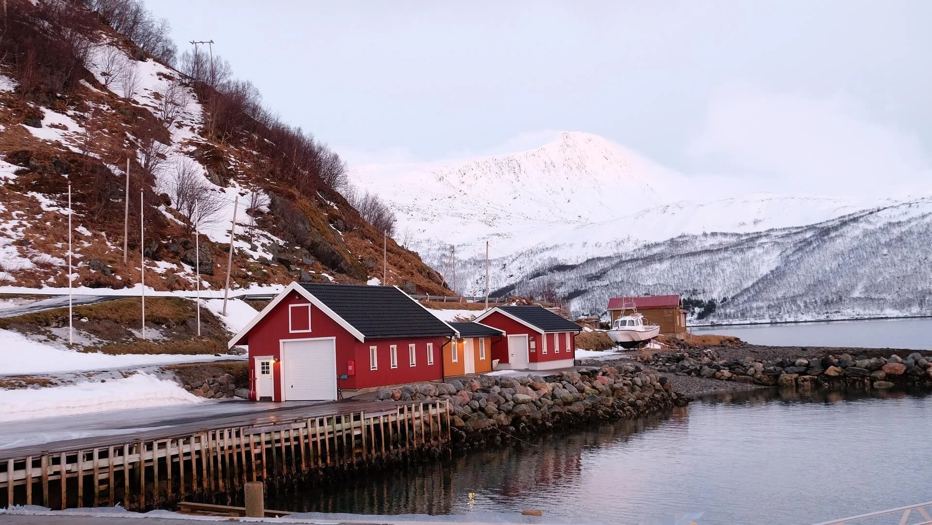 cprv-cabins-682093_1920.jpg