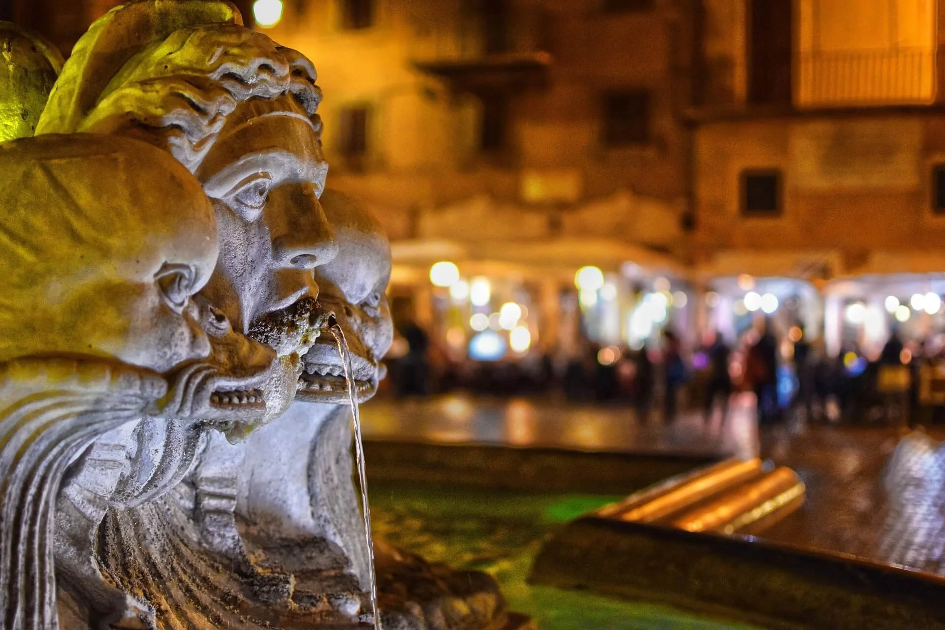 banzy2019-moor-fountain-4282602_1920.jpg