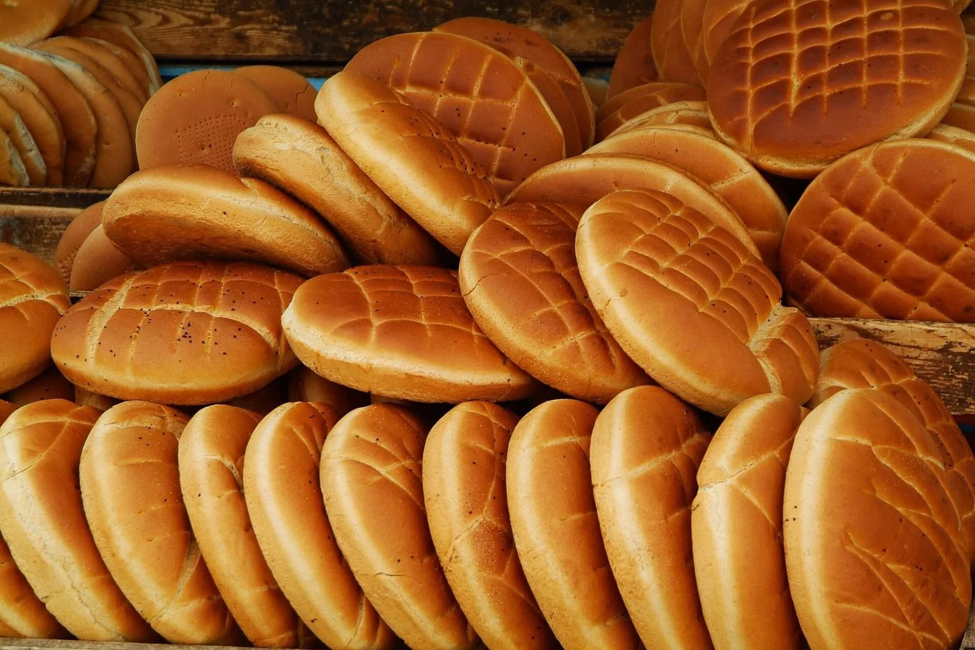 jackmac34-bread-534963_1920.jpg