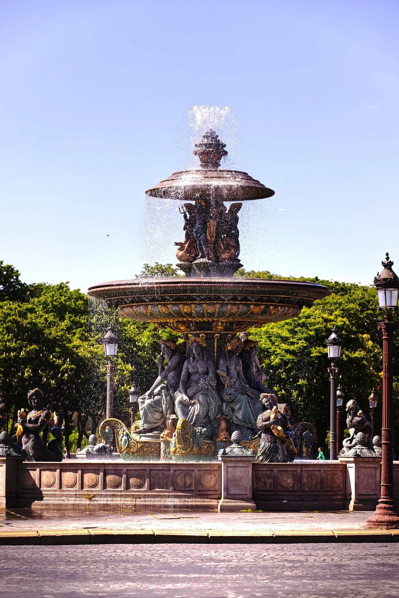 oliveiratp-fountain-7298820_1920.jpg