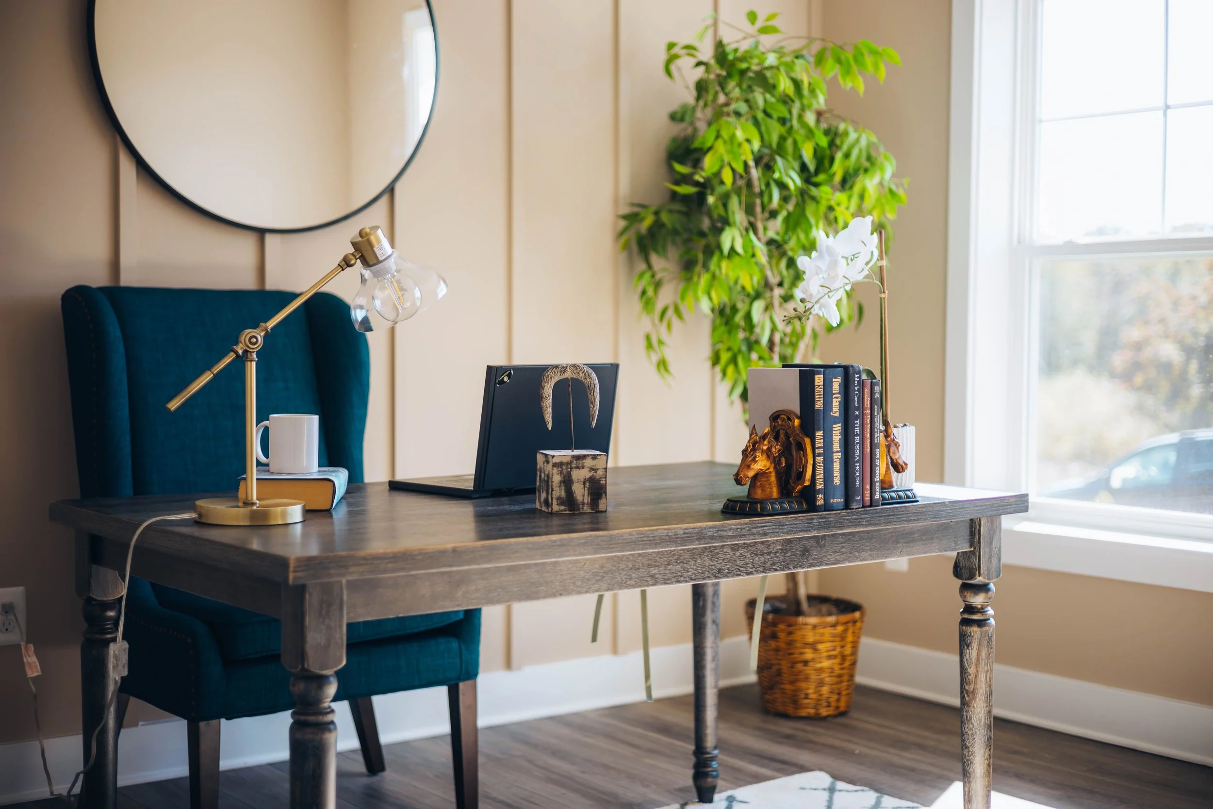 Learn about Amy Sakmyster, The Bespoke Editor - a developmental editor and story consultant with over 25 years of experience helping writers strengthen structure, refine voice, and develop compelling narratives.