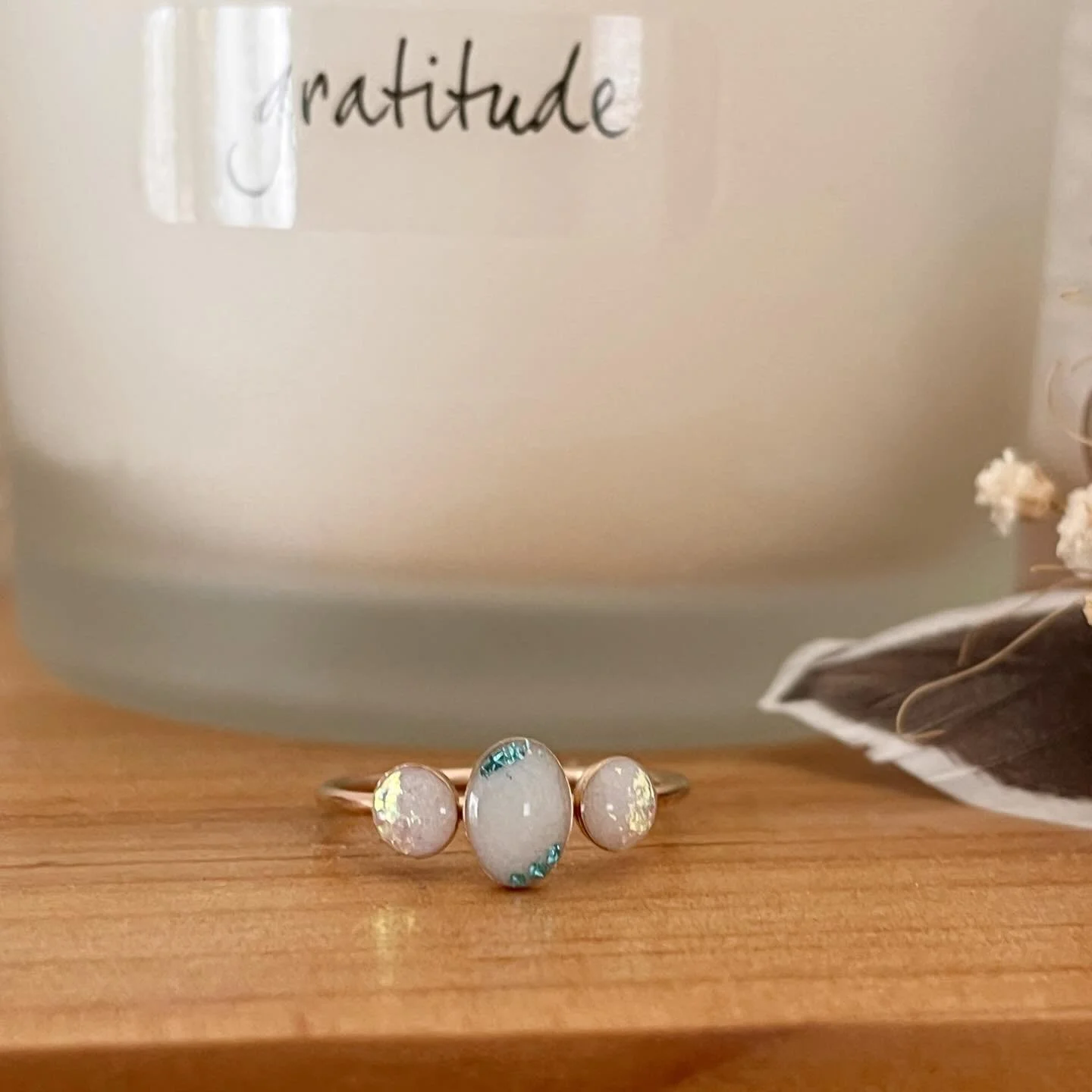 Loving this birthstone color combo!
Opal dust giving that iridescent magic.

#keepsake #jewelry #breastmilkkeepsake #opal #bluetopaz