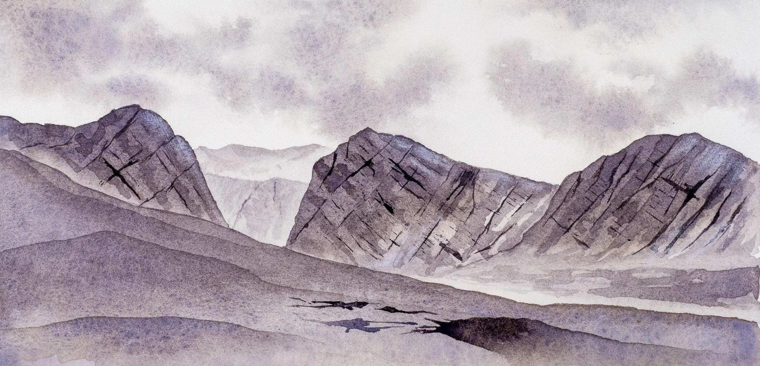 Stylised mountains with distinctive linear faults in the rock