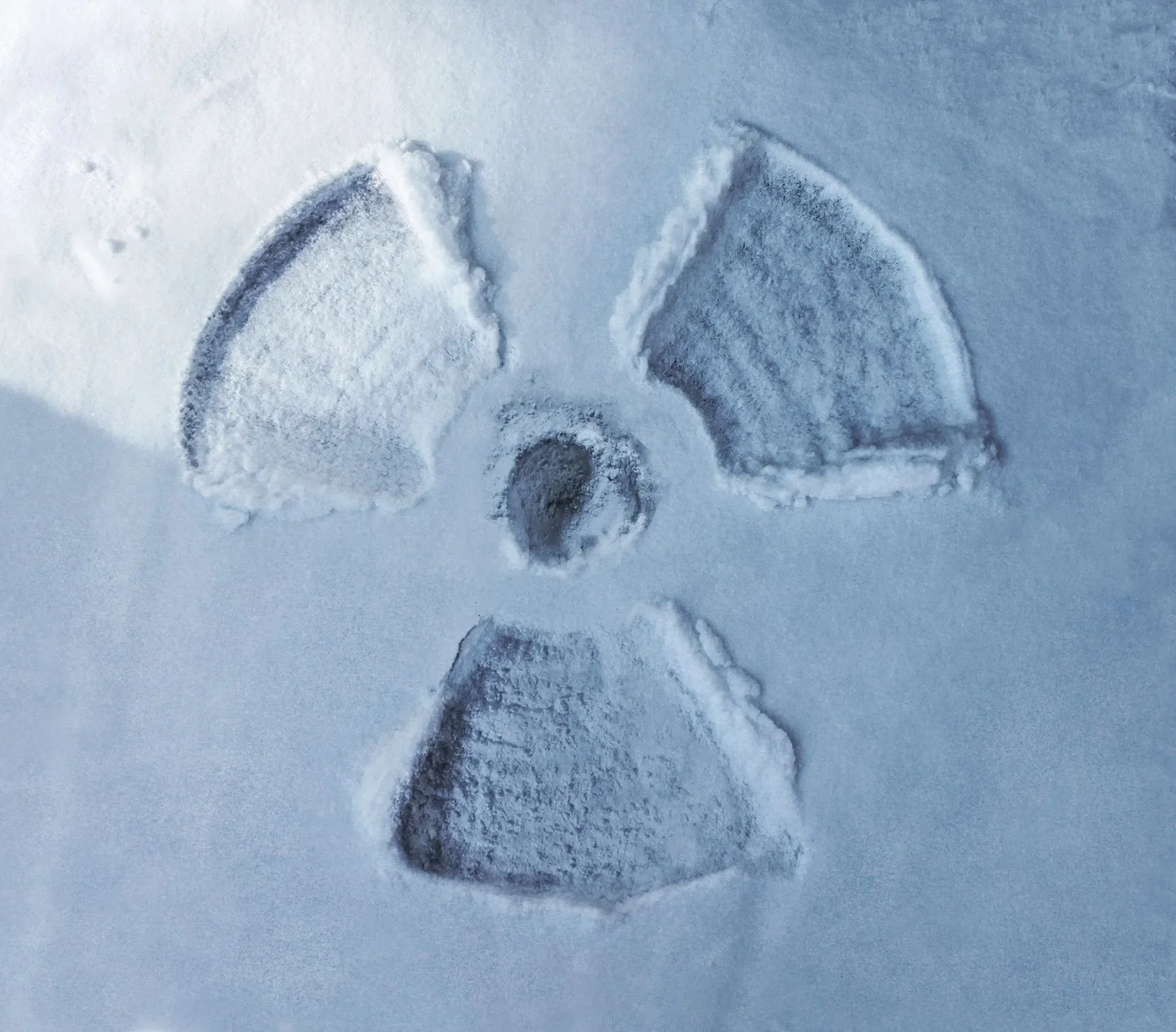 The Autumn of the Atom: How Arguments about Nuclear Weapons Shaped the Climate-Change Debate