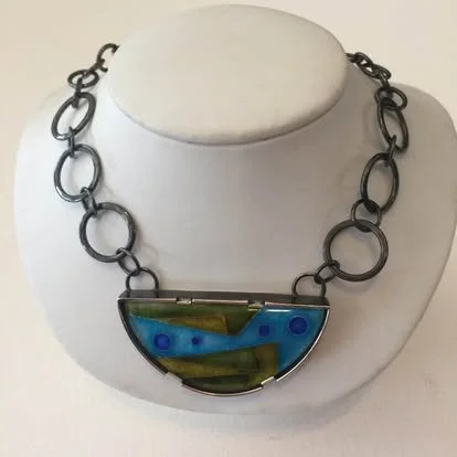 arty-necklace.jpg