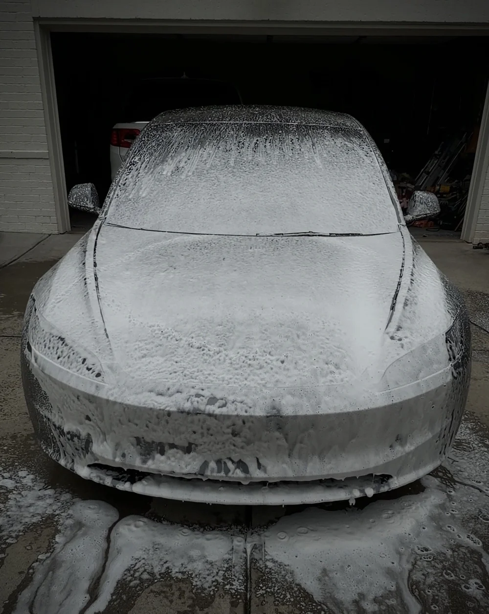 Tesla: foam pre-wash, by CMPLX Detailing