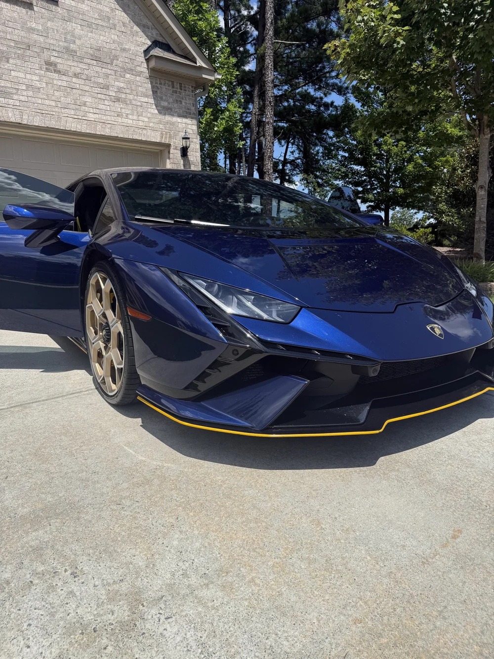 Lamborghini Huracán: exterior detail, by CMPLX Detailing