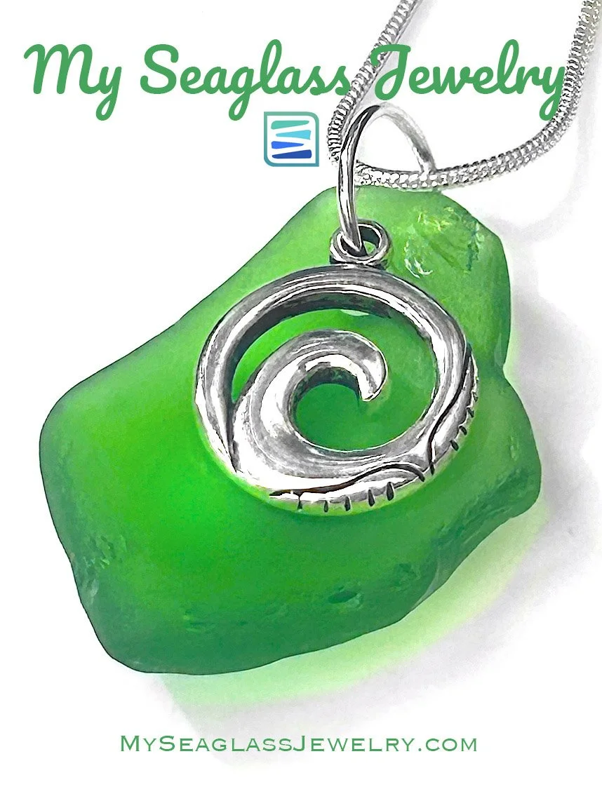 Seaglass Necklace - Kelly Green with Wave