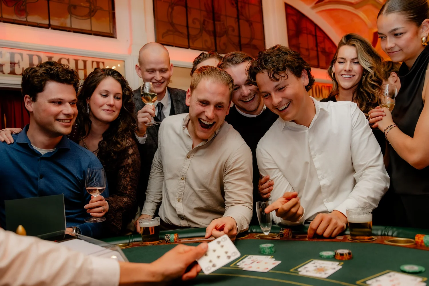 Sfeervolle casino opstelling tijdens een CasaCasino event
