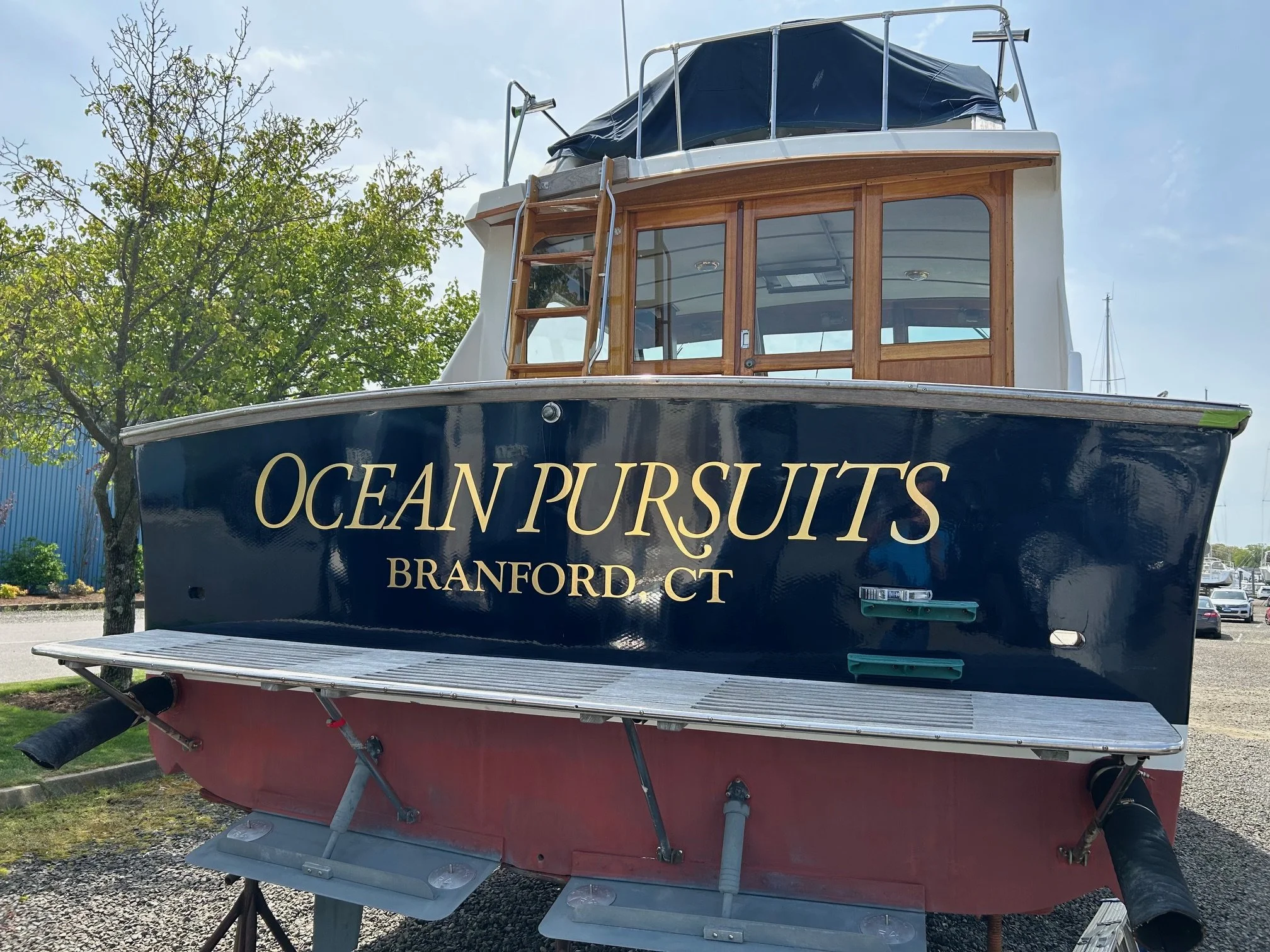 22K  Real Gold brand burnished lettering 