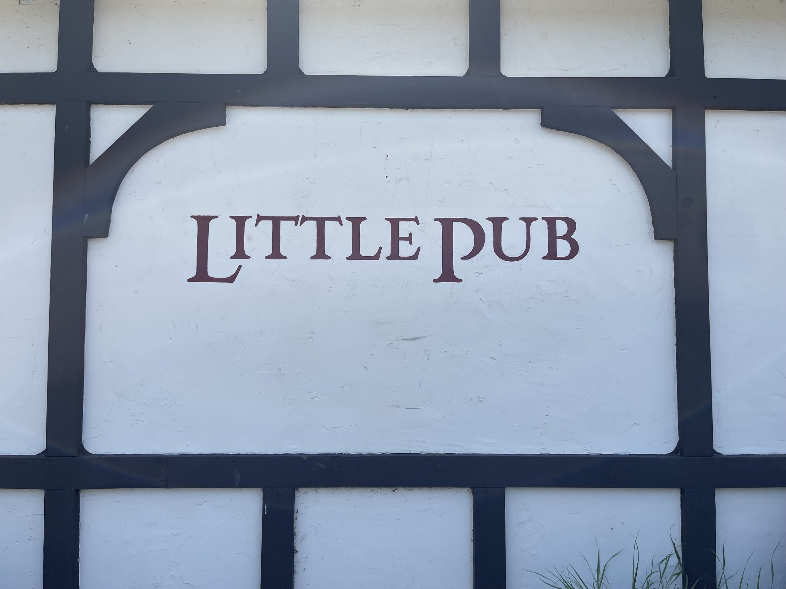 LITTLE PUB Wilton, CT    Hand Painted on stucco 
