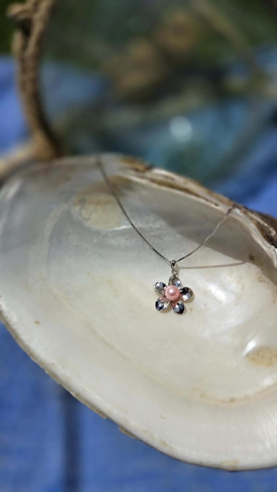 Flower Pendant