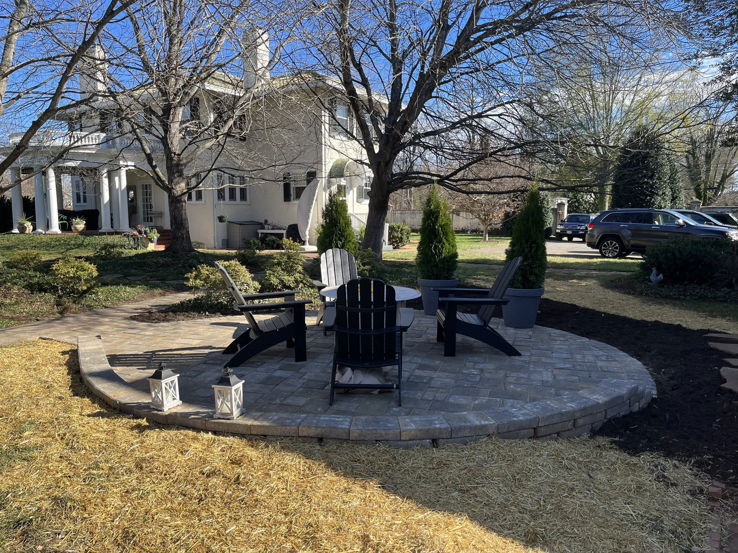 Circular Paver Patio with firepit and seating area