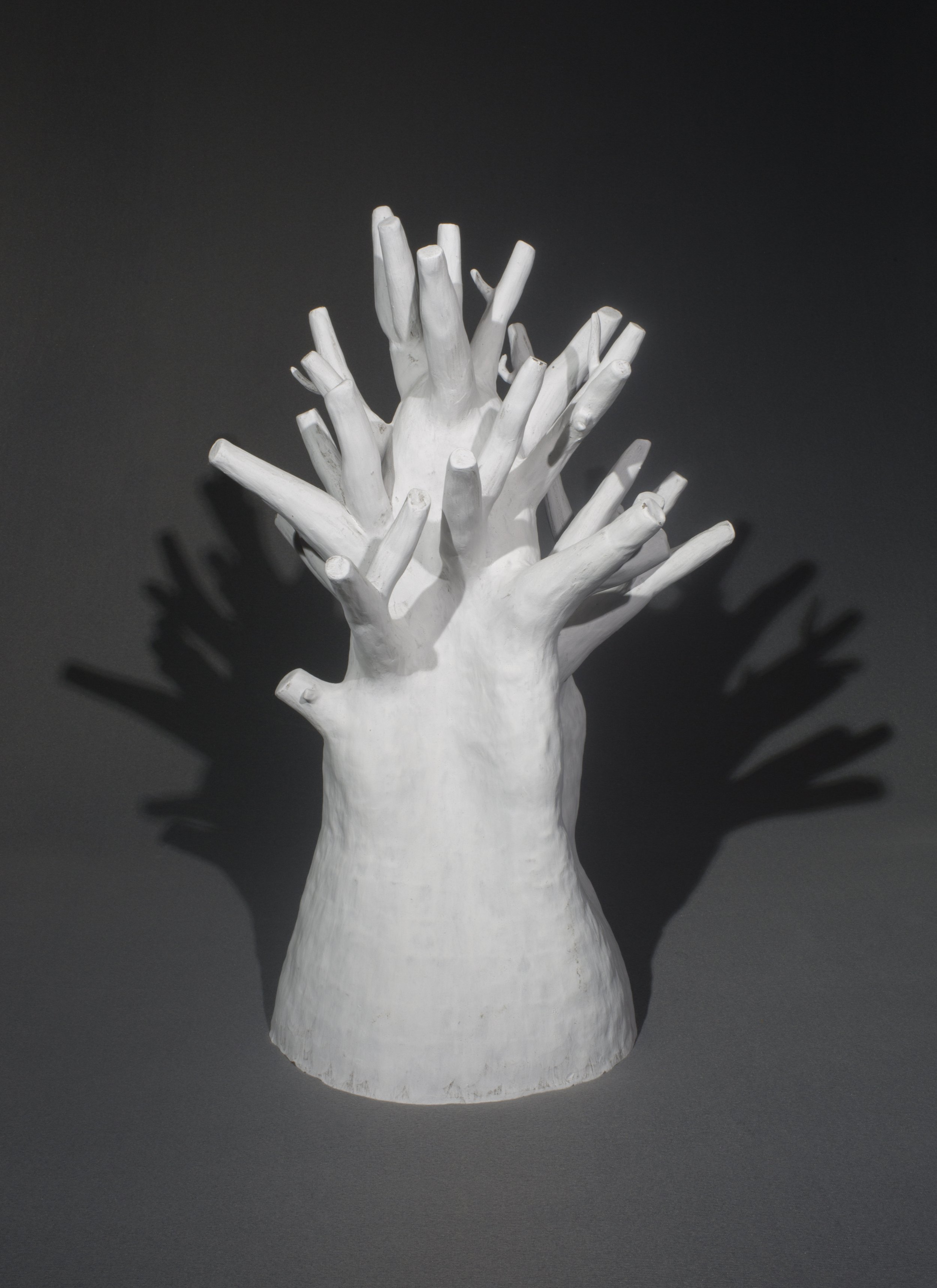 Untitled tree, 2017
Stoneware, glaze
Dimensions: (w, d, h) 14” x 14” x 20”