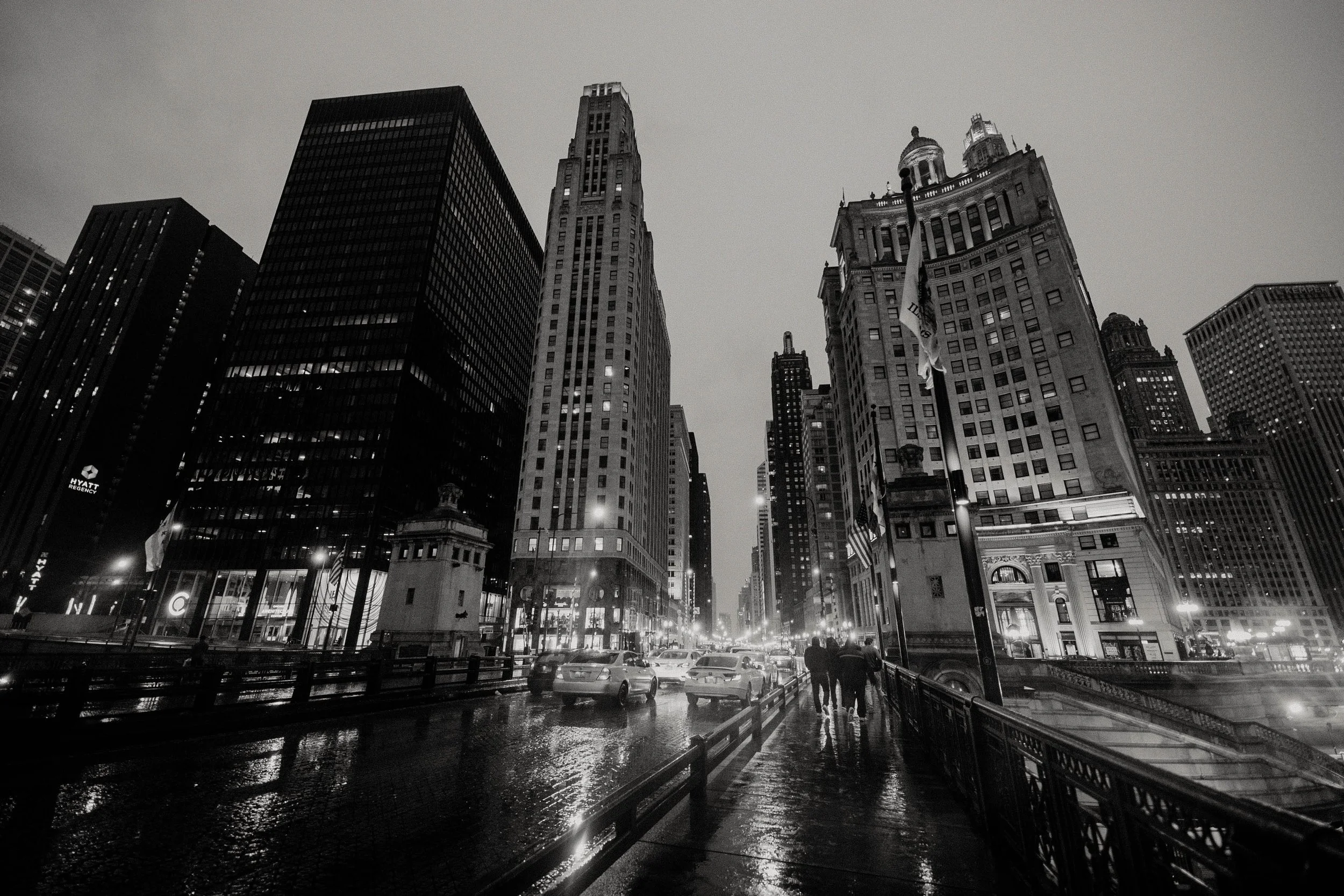 Chicago Street BW.jpg